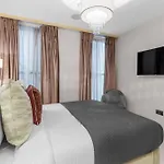 Stylish 2 Bed Split Level Flat