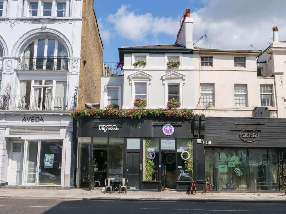 Stylish 2 Bed Split Level Flat