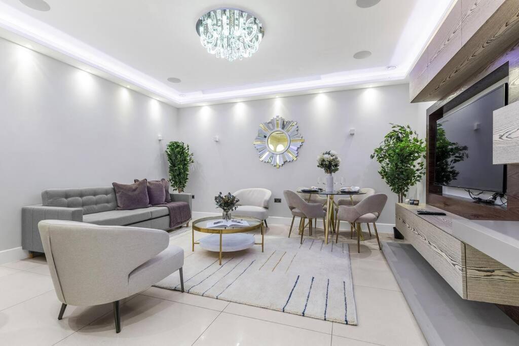 Appartamento Stylish 2 Bed Split Level Flat Londra